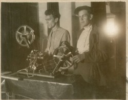 Фотография. Киноустановка Ставропольской психиатрической больницы. 1930-е гг. Из фотоальбома главного врача А.Я. Доршта 1939 г.